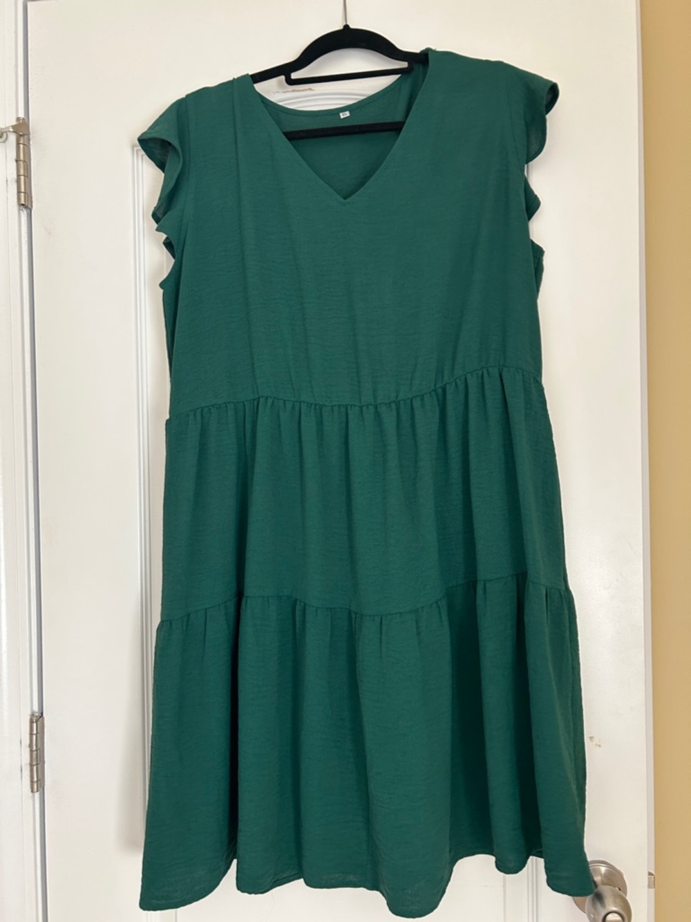 SHEIN Emerald Green Tiered V-Neck Casual Dress